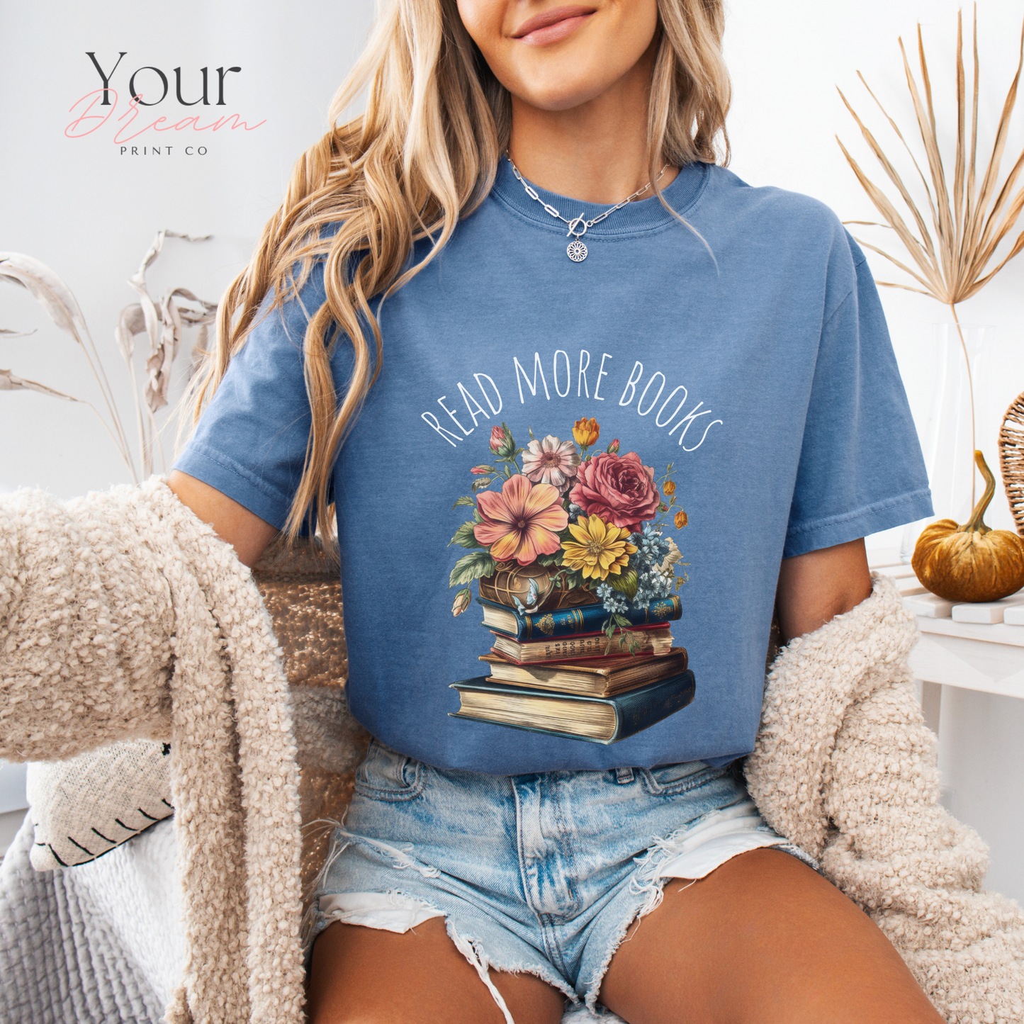 Read More Books T-Shirt – Literary Graphic Tee for Book Lovers & Readers