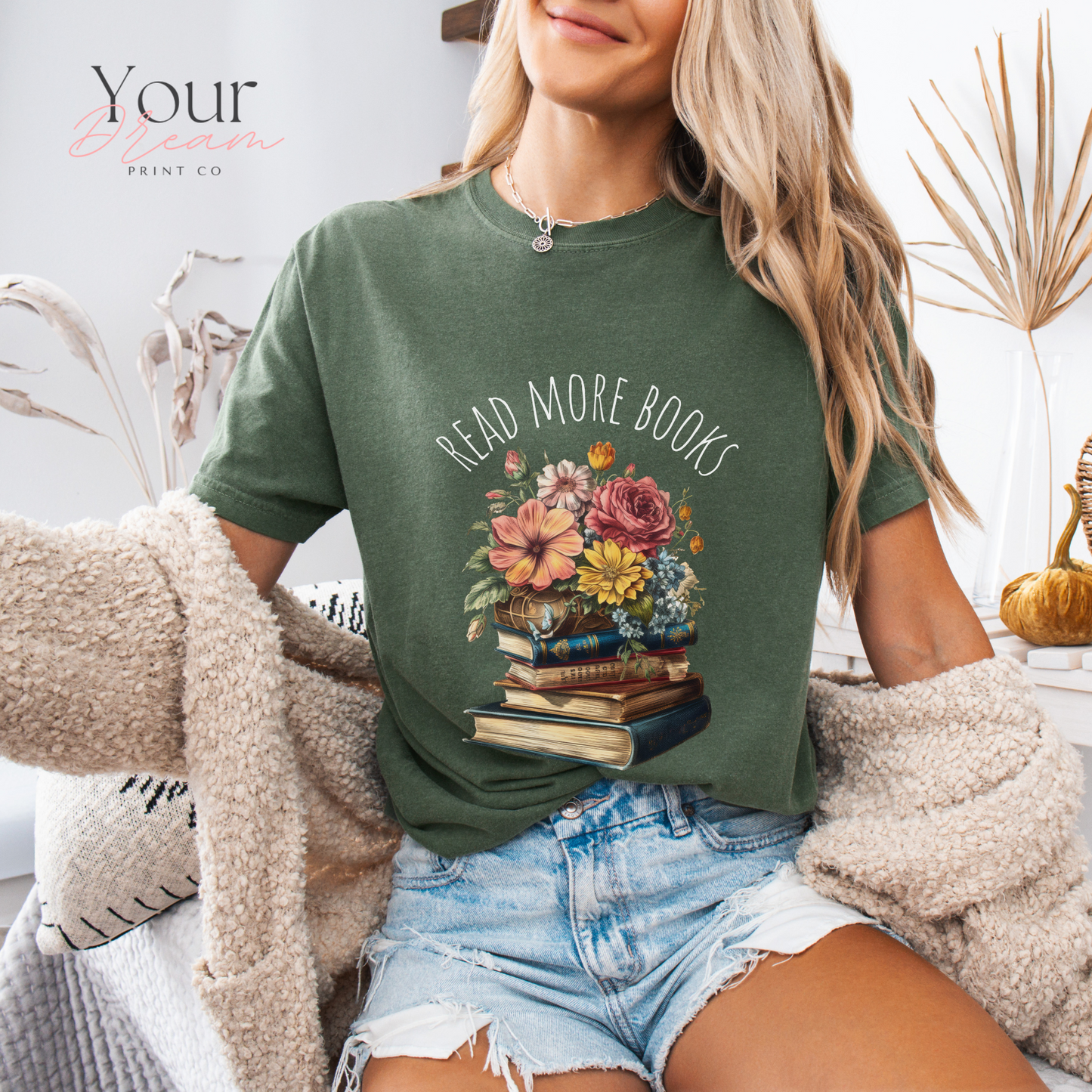 Read More Books T-Shirt – Literary Graphic Tee for Book Lovers & Readers