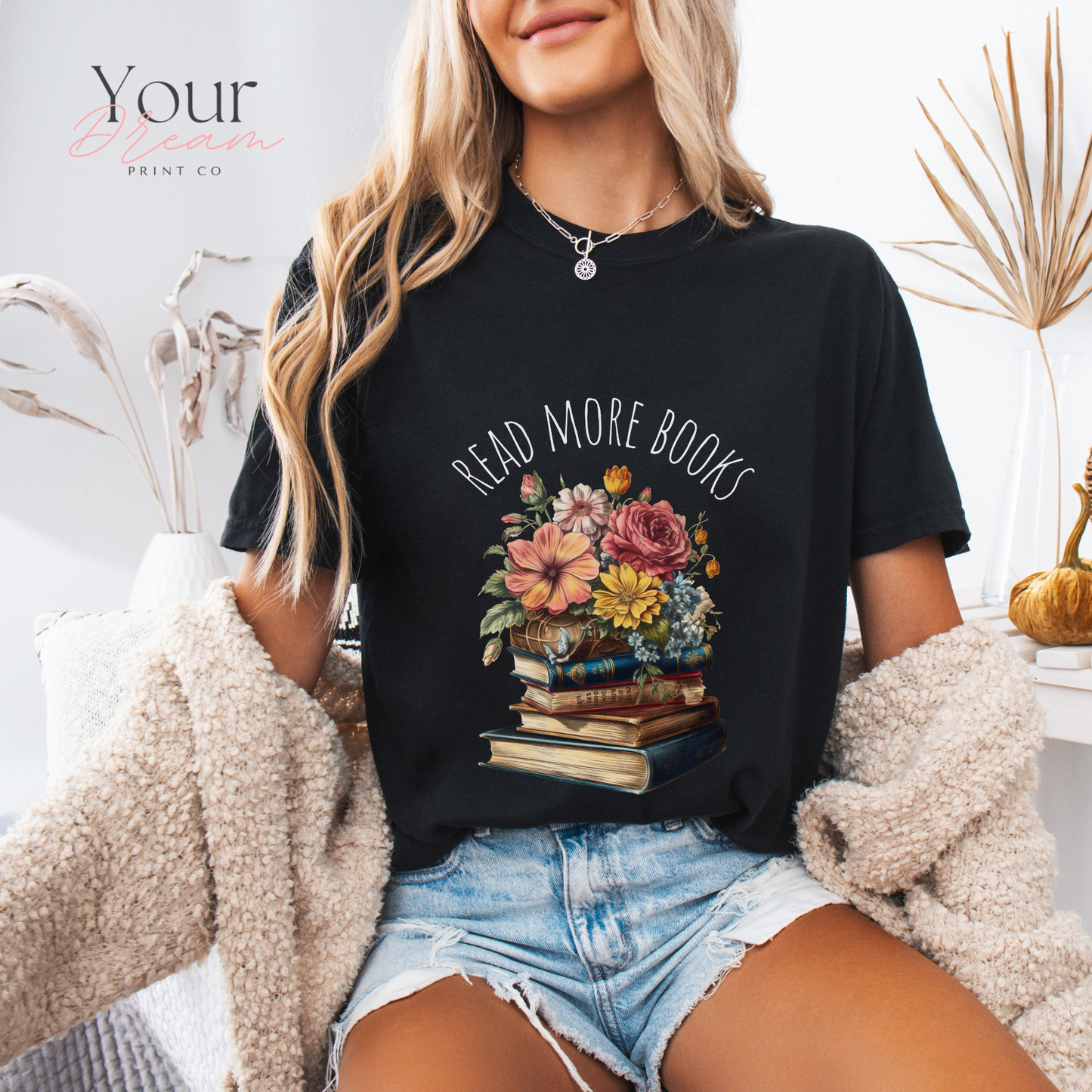 Read More Books T-Shirt – Literary Graphic Tee for Book Lovers & Readers