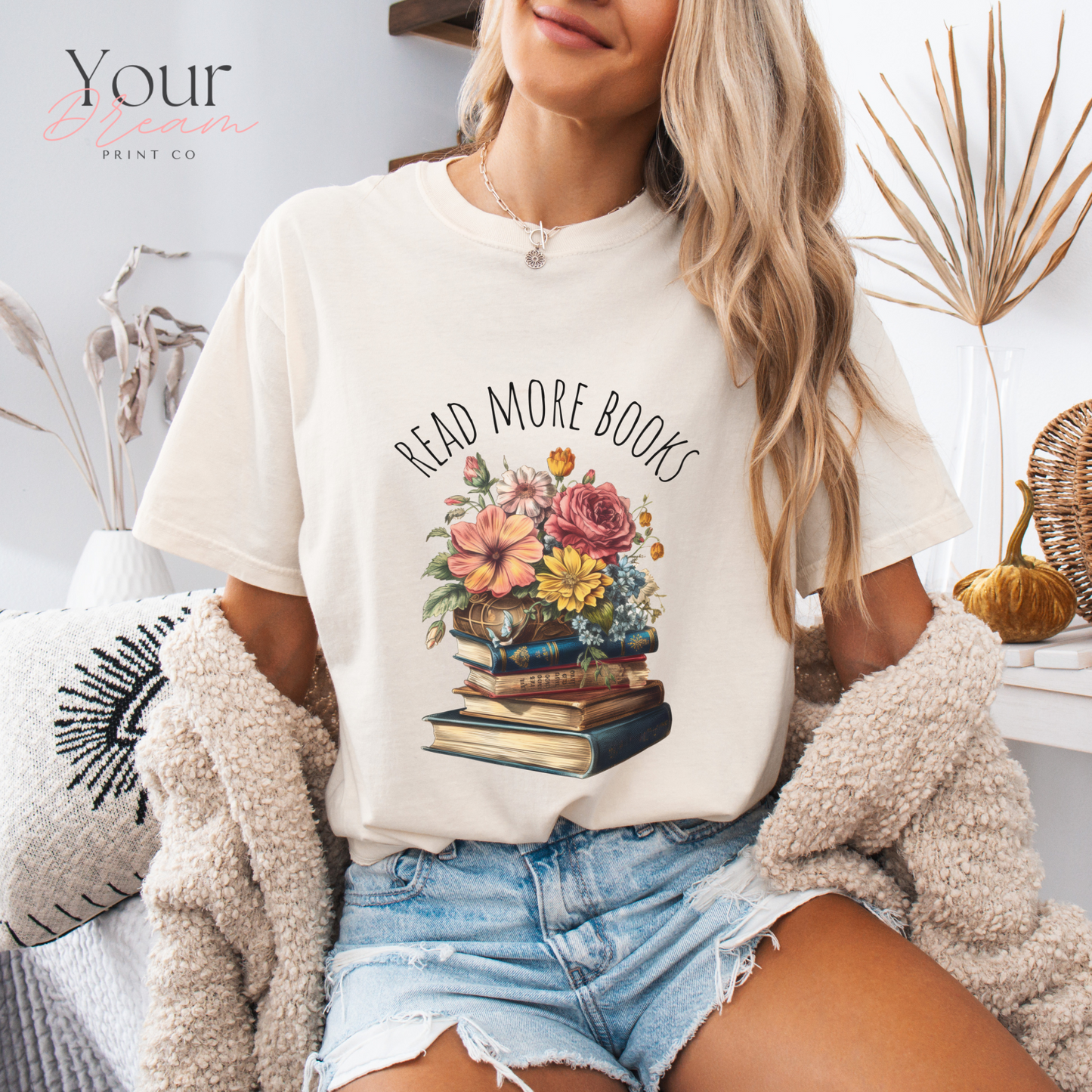 Read More Books T-Shirt – Literary Graphic Tee for Book Lovers & Readers