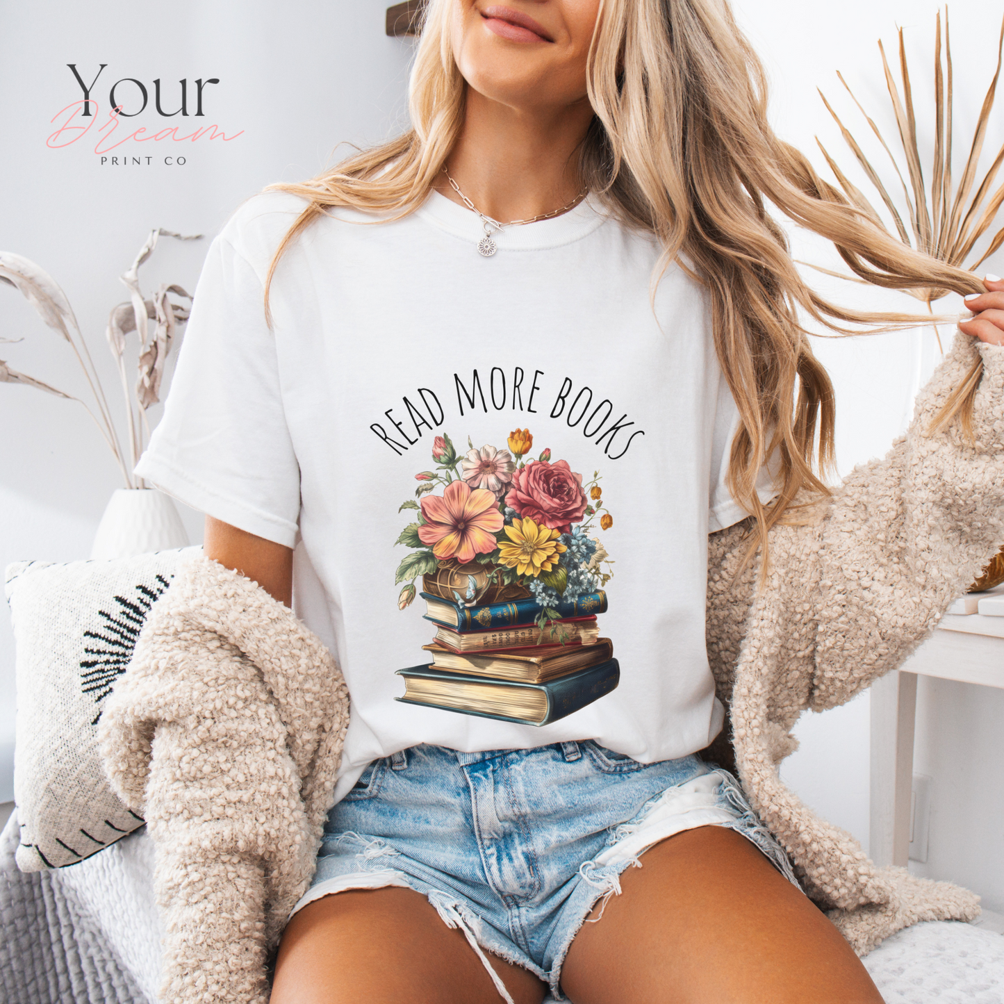 Read More Books T-Shirt – Literary Graphic Tee for Book Lovers & Readers