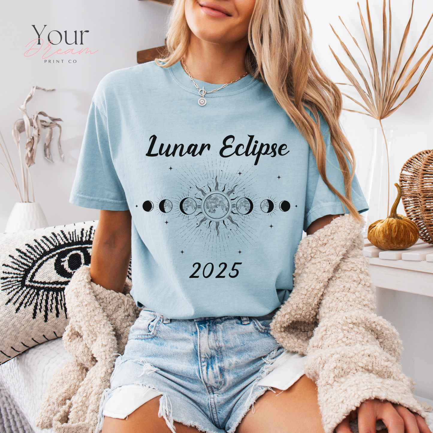Lunar Eclipse 2025 T-shirt, Space Explorer Gift