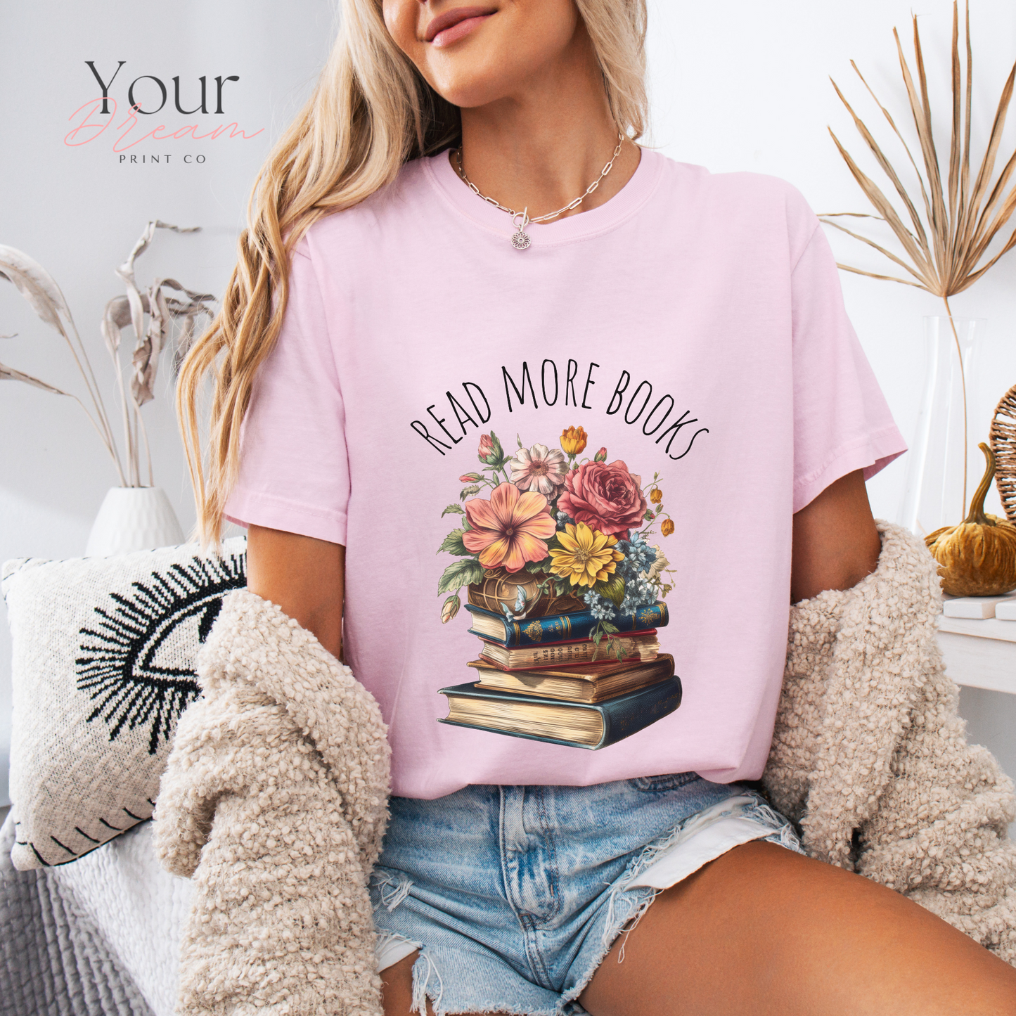 Read More Books T-Shirt – Literary Graphic Tee for Book Lovers & Readers
