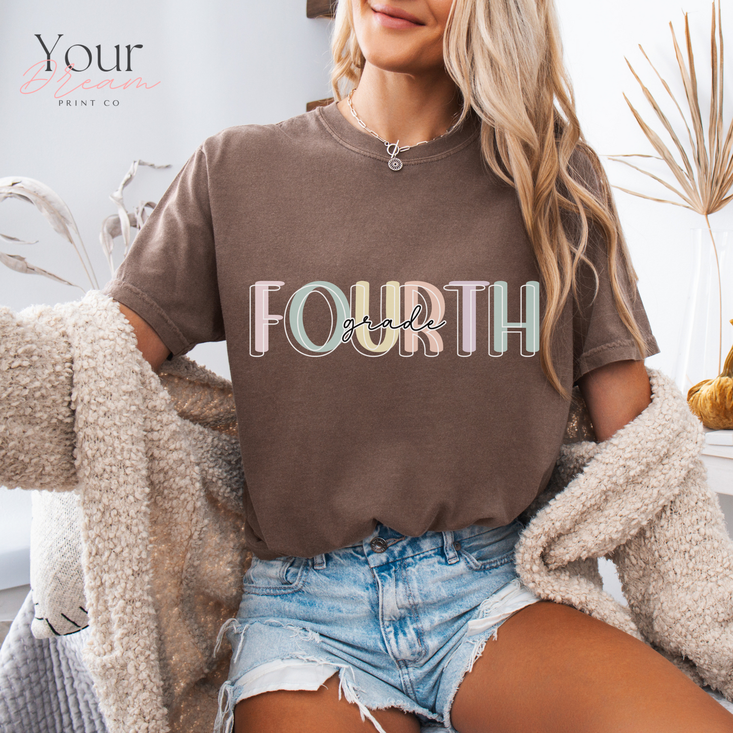 Fourth Grade Teacher T-shirt - Cute Summer Elementary School Shirt
