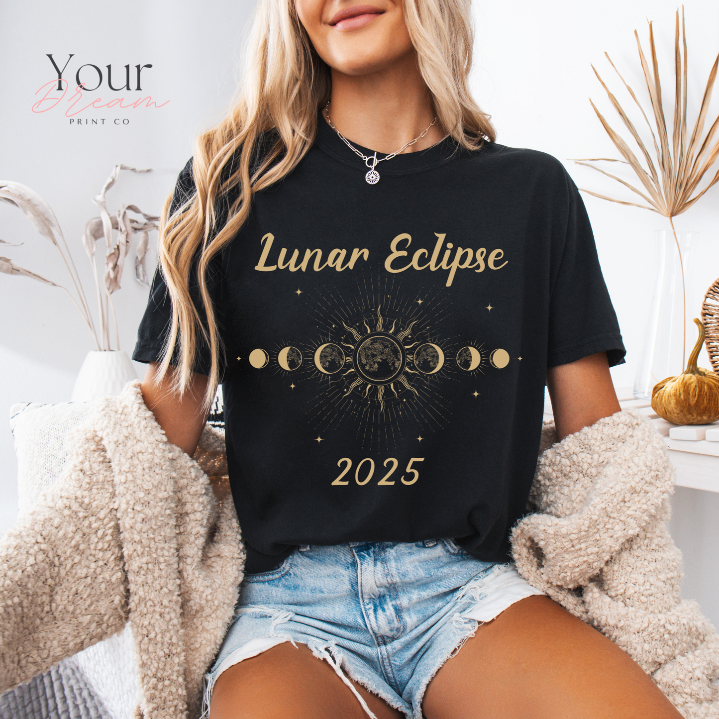 Lunar Eclipse 2025 T-shirt, Space Explorer Gift