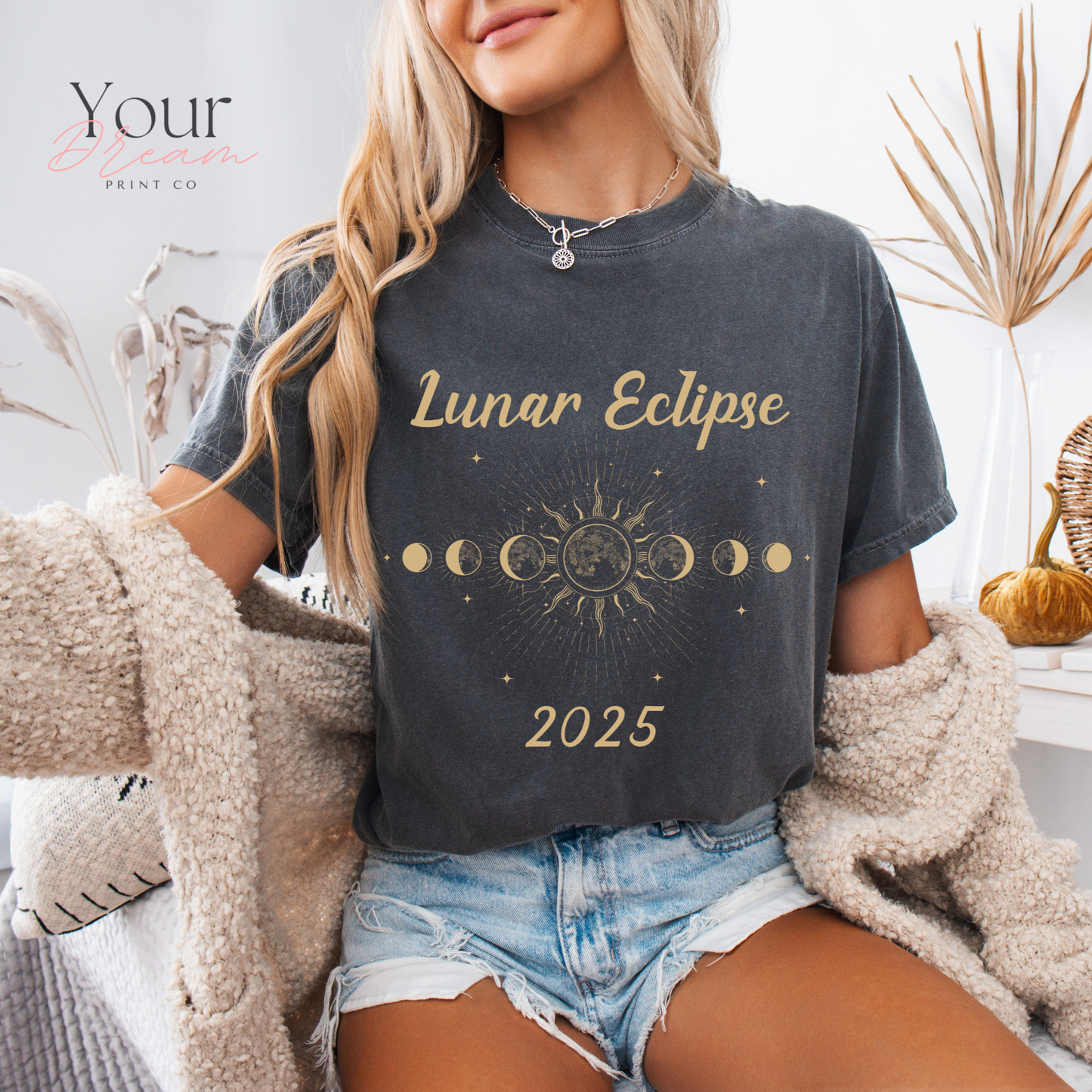 Lunar Eclipse 2025 T-shirt, Space Explorer Gift
