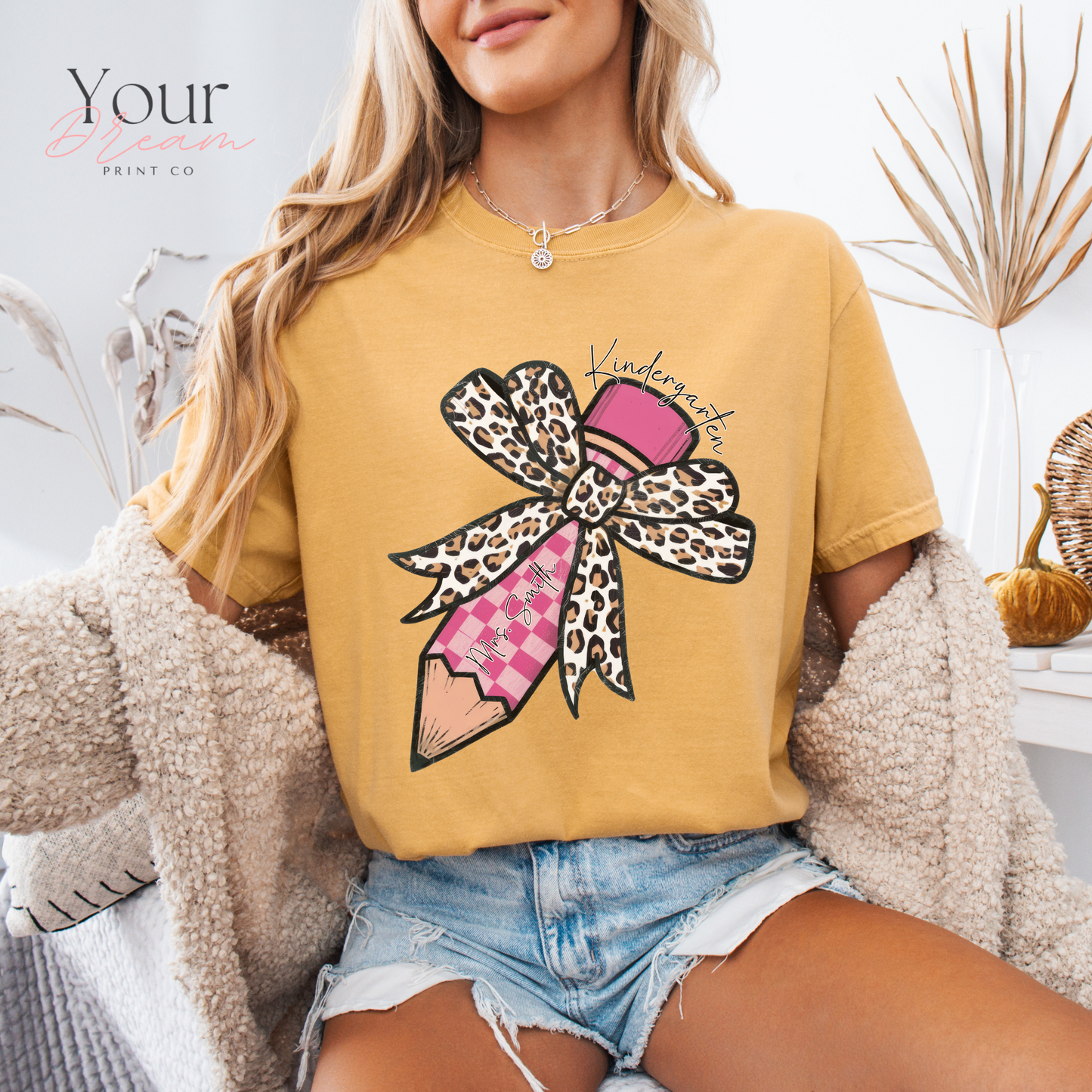 Kindergarten Teacher T-Shirt with Coquette Bow & Pencil Print –  Back to School Tee