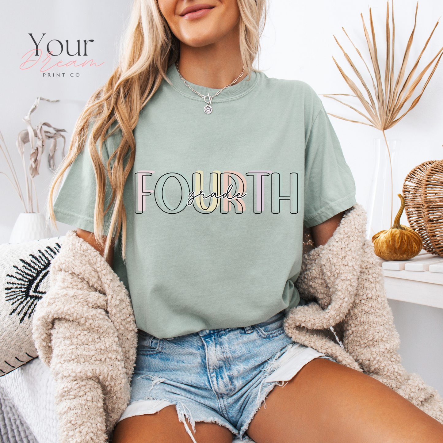 Fourth Grade Teacher T-shirt - Cute Summer Elementary School Shirt