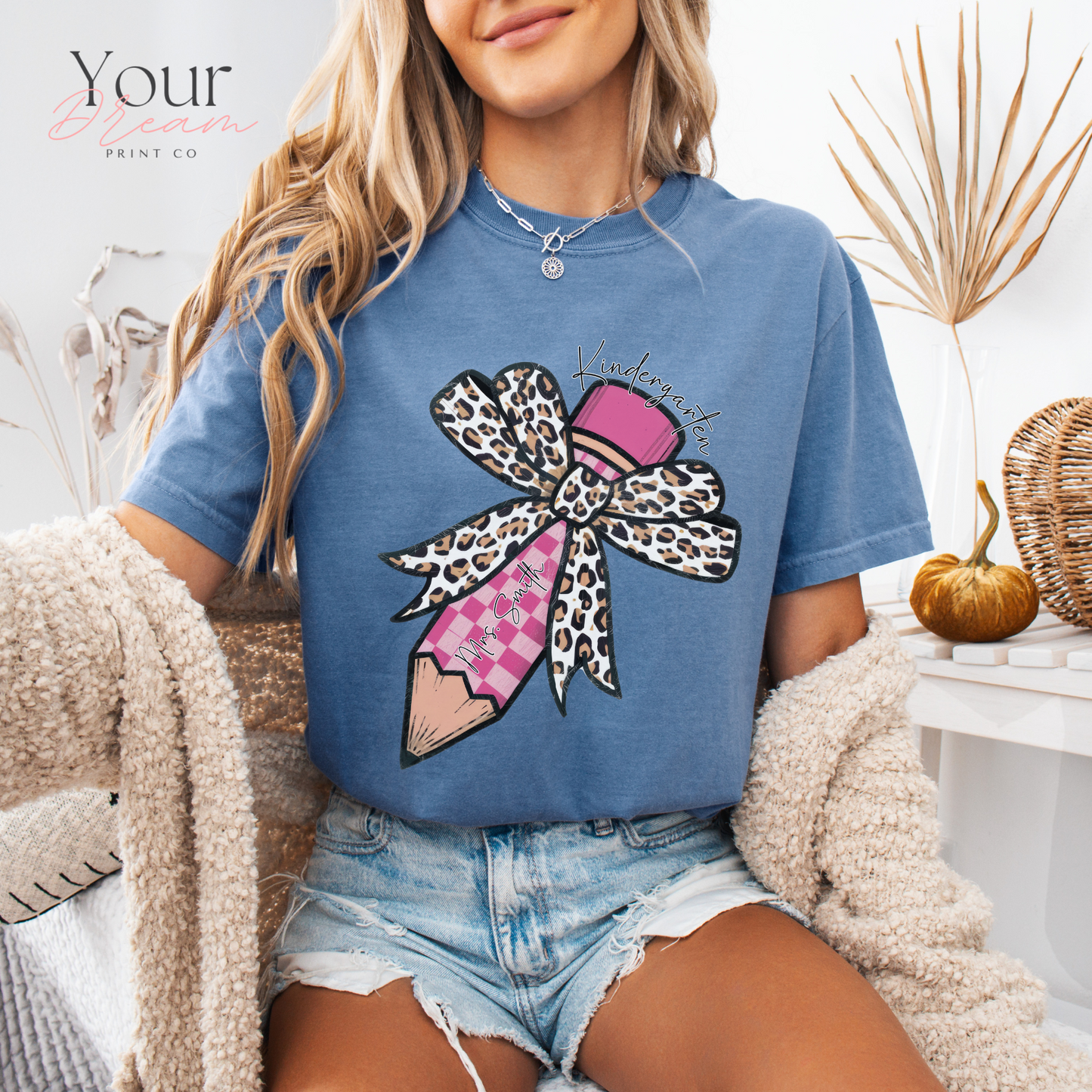 Kindergarten Teacher T-Shirt with Coquette Bow & Pencil Print –  Back to School Tee